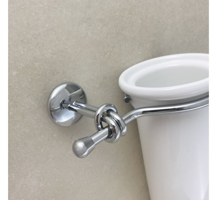 Scopino bagno sospeso a parete in ottone e ceramica bianca anti