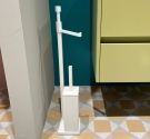 Debout toilette porte-balais et porte-Rouleau en ligne cube de base d'économie de l'espace laiton chromé