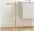 Piantana porta asciugamani in ottone colore bronzo, tonalità classica e country per un bagno moderno di tendenza arredobagno