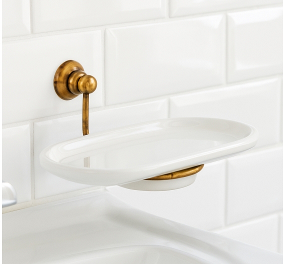 Soap holder and a "double" wall - LINE PLOT